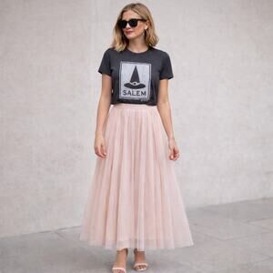 Graphic T Shirt Salem MA Witch Hat Chowdaheadz Black Size L Witchy